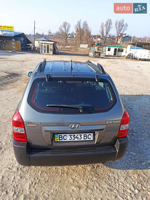 Позашляховик / Кросовер Hyundai Tucson 2009 в Тернополі фото 2 Позашляховик / Кросовер Hyundai Tucson 2009 в Тернополі
