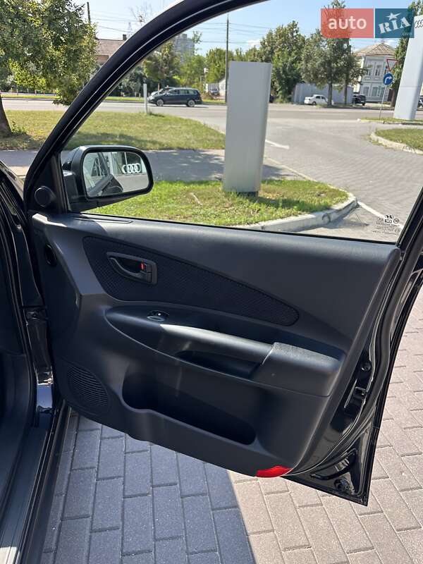 Внедорожник / Кроссовер Hyundai Tucson 2009 в Харькове