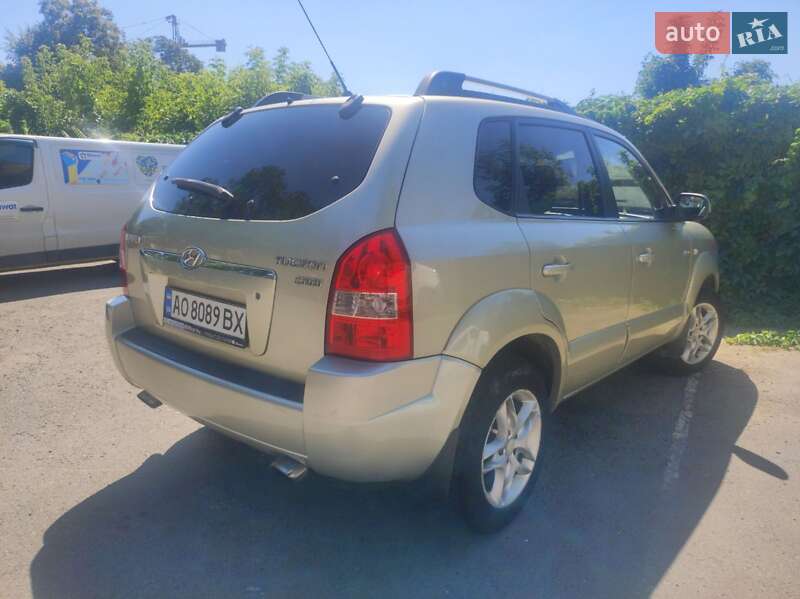 Позашляховик / Кросовер Hyundai Tucson 2006 в Ужгороді фото 2 Позашляховик / Кросовер Hyundai Tucson 2006 в Ужгороді