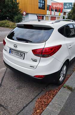 Позашляховик / Кросовер Hyundai Tucson 2011 в Бережанах