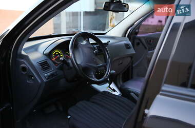 Внедорожник / Кроссовер Hyundai Tucson 2009 в 