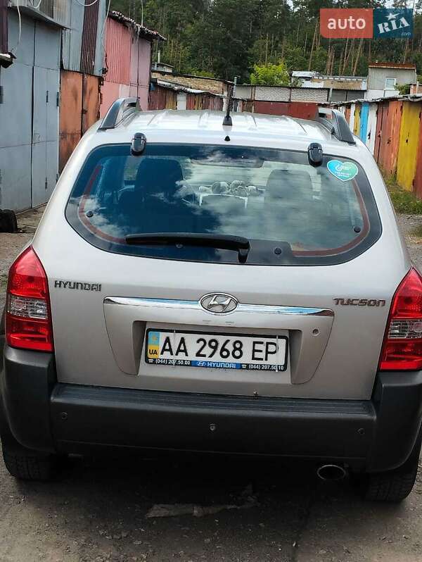 Позашляховик / Кросовер Hyundai Tucson 2007 в Києві фото 4 Позашляховик / Кросовер Hyundai Tucson 2007 в Києві