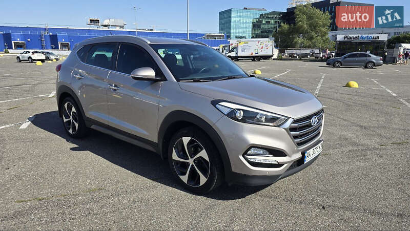 Позашляховик / Кросовер Hyundai Tucson 2016 в Києві