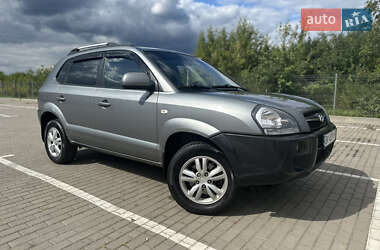 Позашляховик / Кросовер Hyundai Tucson 2012 в Дубні
