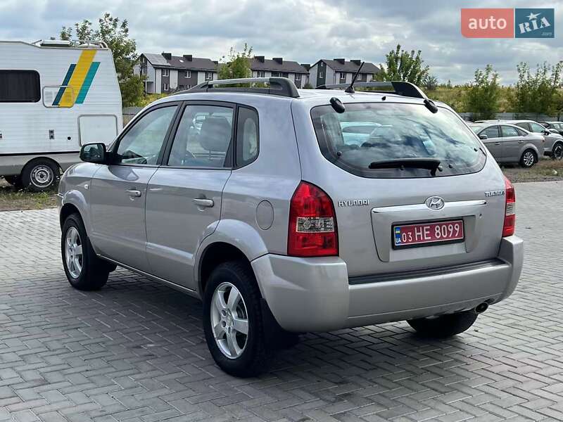 Позашляховик / Кросовер Hyundai Tucson 2005 в Рівному фото 7 Позашляховик / Кросовер Hyundai Tucson 2005 в Рівному