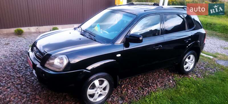 Позашляховик / Кросовер Hyundai Tucson 2006 в Рудки фото 23 Позашляховик / Кросовер Hyundai Tucson 2006 в Рудки