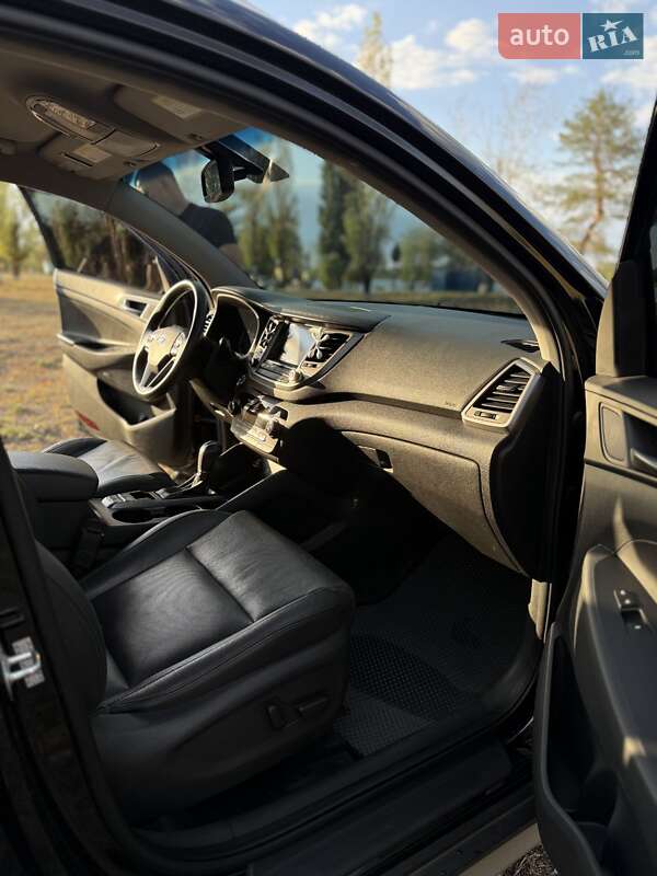 Внедорожник / Кроссовер Hyundai Tucson 2017 в Каменском фото 2 Внедорожник / Кроссовер Hyundai Tucson 2017 в Каменском