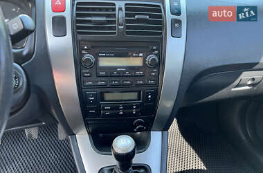 Внедорожник / Кроссовер Hyundai Tucson 2008 в 