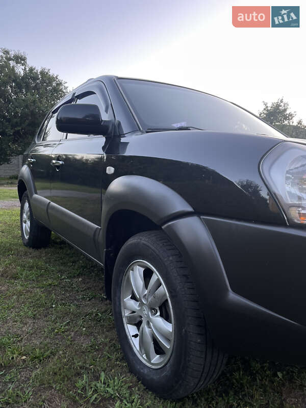 Внедорожник / Кроссовер Hyundai Tucson 2011 в Чернигове фото 6 Внедорожник / Кроссовер Hyundai Tucson 2011 в Чернигове