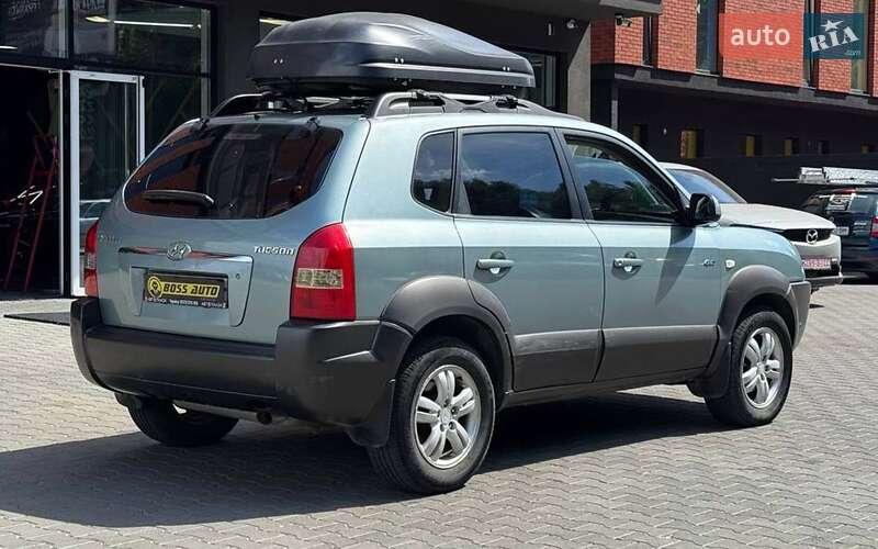 Позашляховик / Кросовер Hyundai Tucson 2006 в Чернівцях