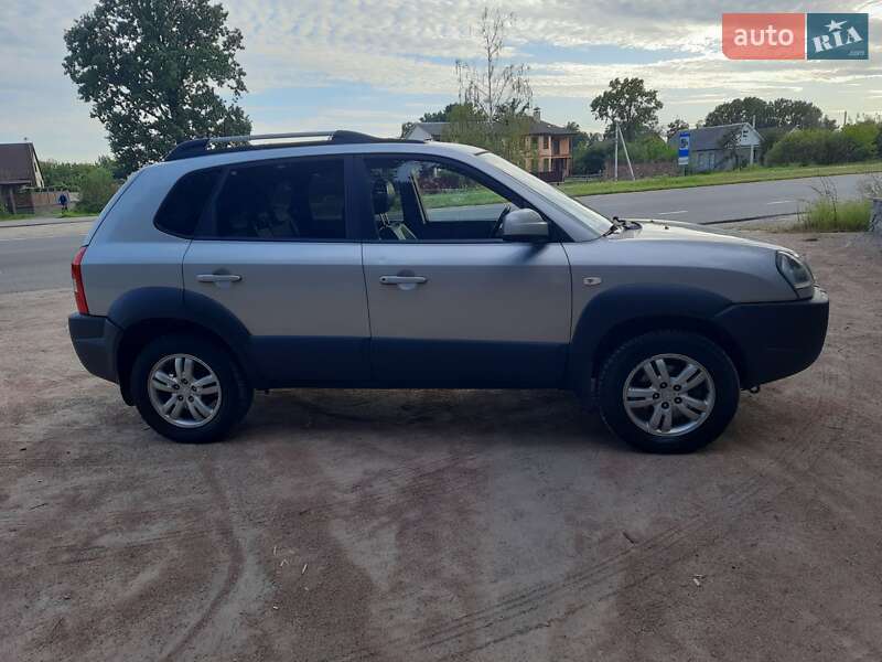 Позашляховик / Кросовер Hyundai Tucson 2007 в Житомирі фото 9 Позашляховик / Кросовер Hyundai Tucson 2007 в Житомирі