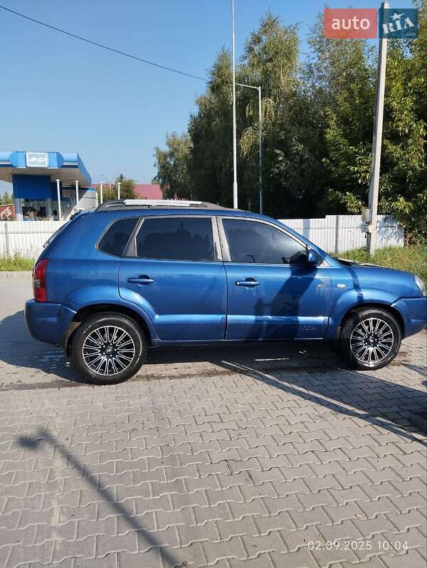 Позашляховик / Кросовер Hyundai Tucson 2004 в Самборі