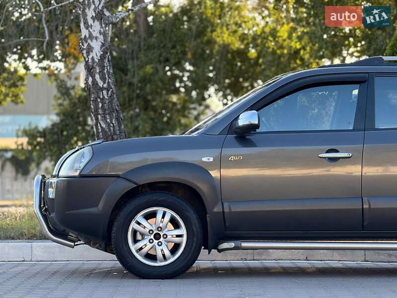 Позашляховик / Кросовер Hyundai Tucson 2007 в Києві