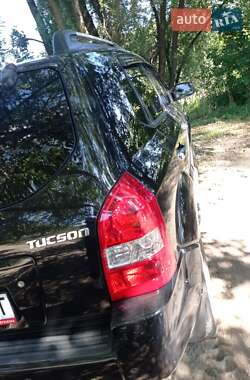 Внедорожник / Кроссовер Hyundai Tucson 2007 в 