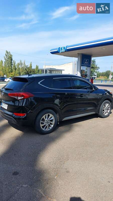 Внедорожник / Кроссовер Hyundai Tucson 2016 в Николаеве