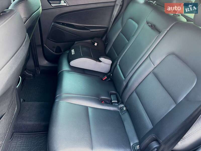 Внедорожник / Кроссовер Hyundai Tucson 2017 в Киеве