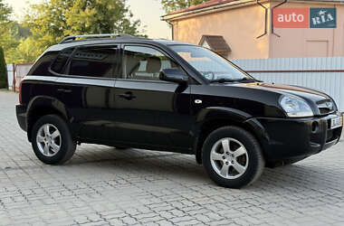 Внедорожник / Кроссовер Hyundai Tucson 2009 в 
