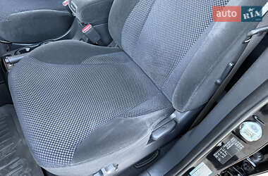 Внедорожник / Кроссовер Hyundai Tucson 2009 в 