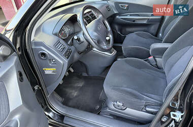 Внедорожник / Кроссовер Hyundai Tucson 2009 в 
