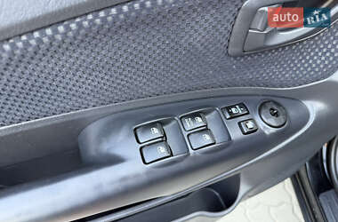 Внедорожник / Кроссовер Hyundai Tucson 2009 в 