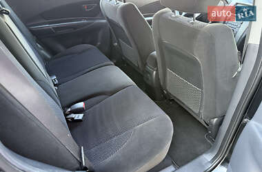 Внедорожник / Кроссовер Hyundai Tucson 2009 в 