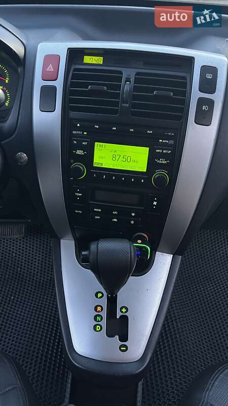 Позашляховик / Кросовер Hyundai Tucson 2008 в Шаргороді фото 9 Позашляховик / Кросовер Hyundai Tucson 2008 в Шаргороді