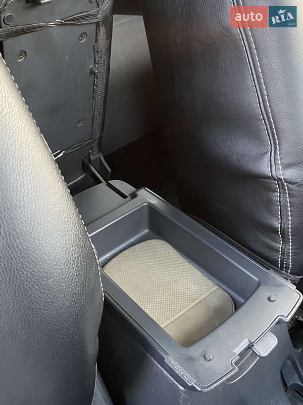 Позашляховик / Кросовер Hyundai Tucson 2008 в Калуші фото 13 Позашляховик / Кросовер Hyundai Tucson 2008 в Калуші