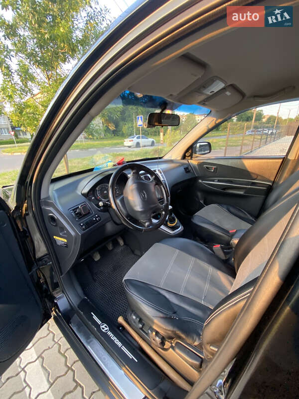 Позашляховик / Кросовер Hyundai Tucson 2008 в Калуші фото 10 Позашляховик / Кросовер Hyundai Tucson 2008 в Калуші