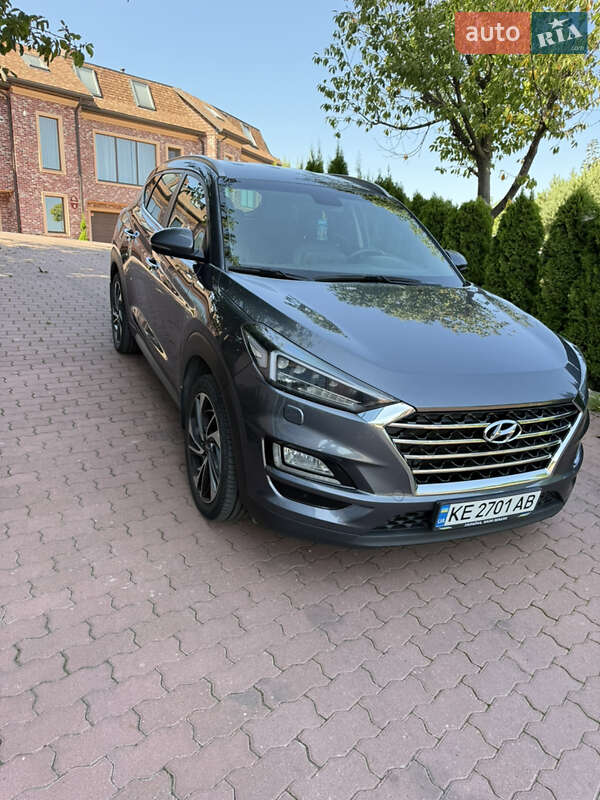 Позашляховик / Кросовер Hyundai Tucson 2019 в Чернівцях