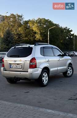Внедорожник / Кроссовер Hyundai Tucson 2008 в  фото 4 Внедорожник / Кроссовер Hyundai Tucson 2008 в
