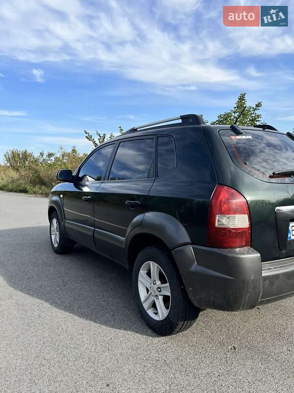 Позашляховик / Кросовер Hyundai Tucson 2007 в Заводське