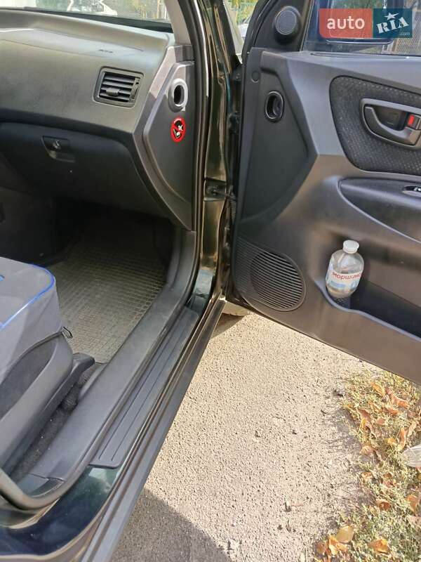 Позашляховик / Кросовер Hyundai Tucson 2008 в Києві