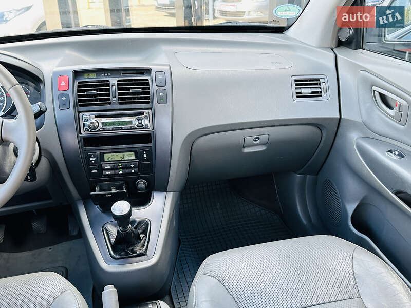 Позашляховик / Кросовер Hyundai Tucson 2006 в Харкові