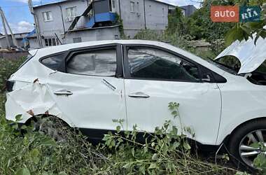 Внедорожник / Кроссовер Hyundai Tucson 2011 в 