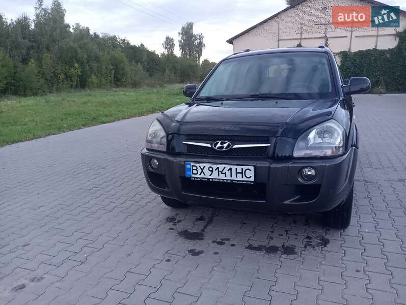 Позашляховик / Кросовер Hyundai Tucson 2011 в Антонінах