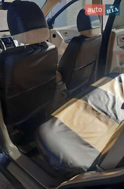 Внедорожник / Кроссовер Hyundai Tucson 2009 в 
