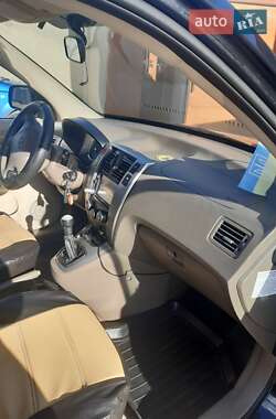 Внедорожник / Кроссовер Hyundai Tucson 2009 в 