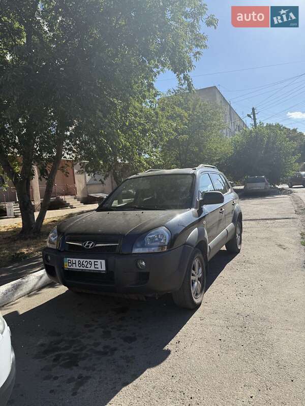 Позашляховик / Кросовер Hyundai Tucson 2012 в Одесі