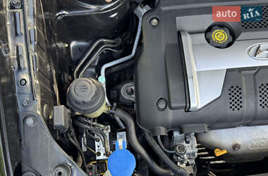 Внедорожник / Кроссовер Hyundai Tucson 2006 в 