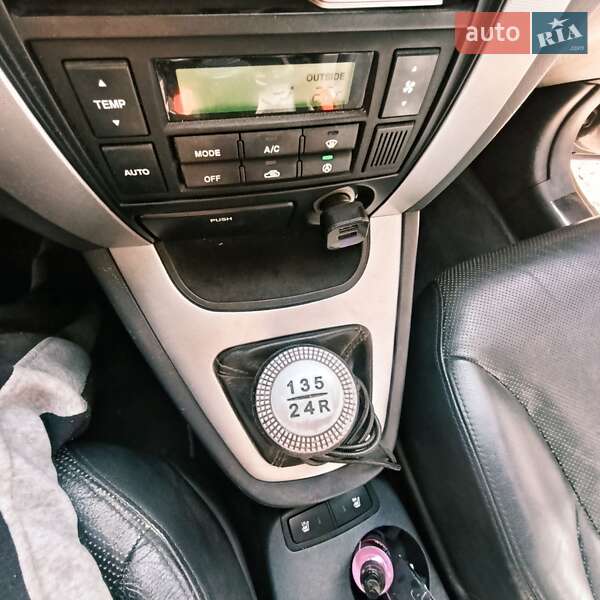 Позашляховик / Кросовер Hyundai Tucson 2006 в Гайвороні