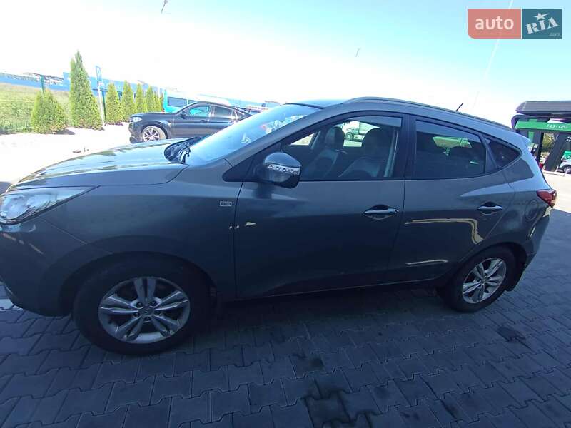 Внедорожник / Кроссовер Hyundai Tucson 2013 в Стрые