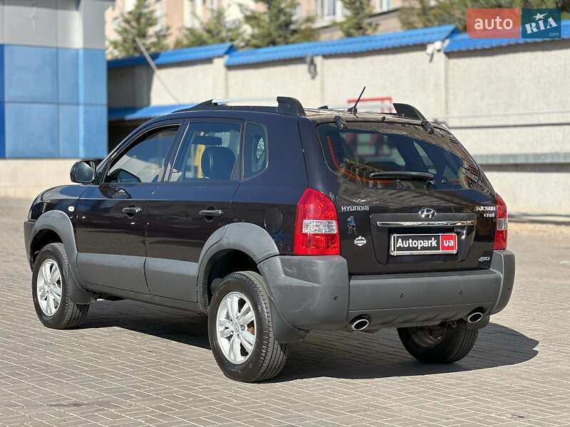 Позашляховик / Кросовер Hyundai Tucson 2011 в Одесі