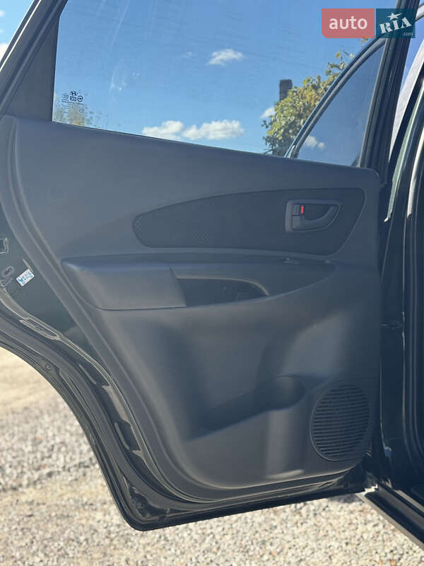 Позашляховик / Кросовер Hyundai Tucson 2008 в Сарнах