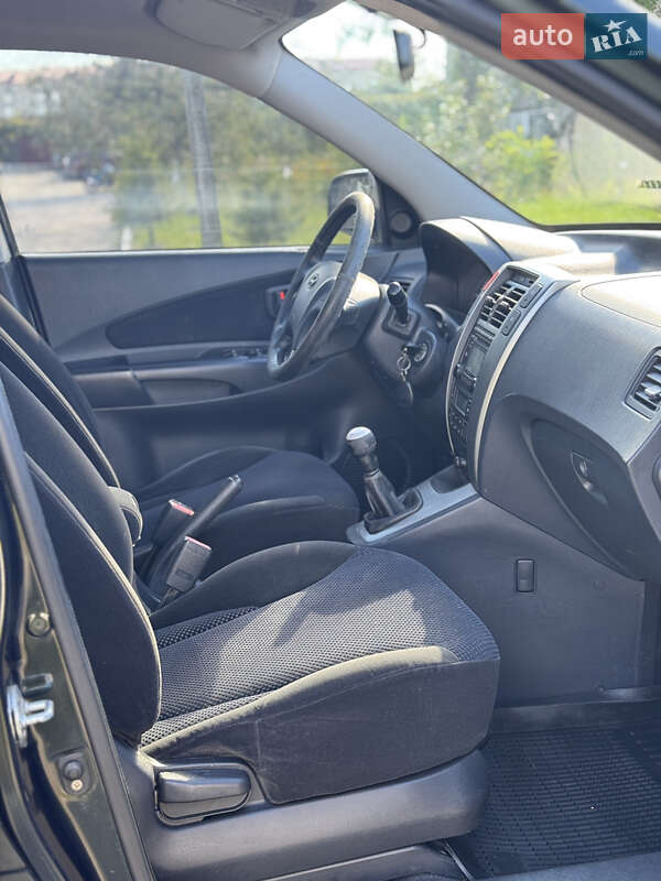 Позашляховик / Кросовер Hyundai Tucson 2008 в Сарнах