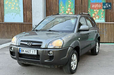 Внедорожник / Кроссовер Hyundai Tucson 2011 в Ровно