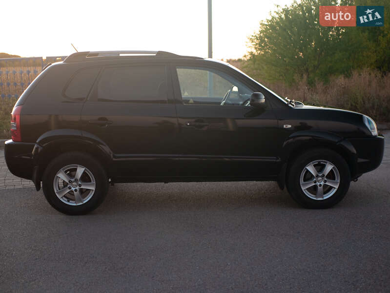 Позашляховик / Кросовер Hyundai Tucson 2006 в Хоролі фото 25 Позашляховик / Кросовер Hyundai Tucson 2006 в Хоролі