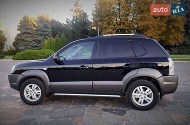 Позашляховик / Кросовер Hyundai Tucson 2007 в  фото 17 Позашляховик / Кросовер Hyundai Tucson 2007 в