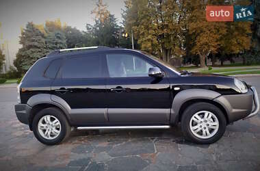 Позашляховик / Кросовер Hyundai Tucson 2007 в  фото 29 Позашляховик / Кросовер Hyundai Tucson 2007 в