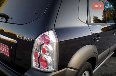 Позашляховик / Кросовер Hyundai Tucson 2007 в  фото 100 Позашляховик / Кросовер Hyundai Tucson 2007 в