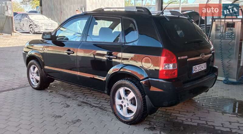 Позашляховик / Кросовер Hyundai Tucson 2006 в Тульчині
